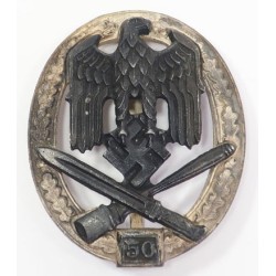 RD3884.)NUMBERED GENERAL ASSAULT BADGE FOR 50 ENGAGEMENTS