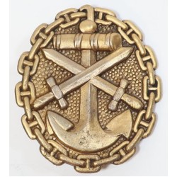 RD3901.)1914 WOUND BADGE IN GOLD