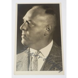 G183.)SIGNED PHOTO OF EARLY NSDAP LEADER GREGOR STRASSER