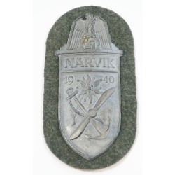 RD380.)GERMAN ARMY NARVIK CAMPAIGN SHIELD