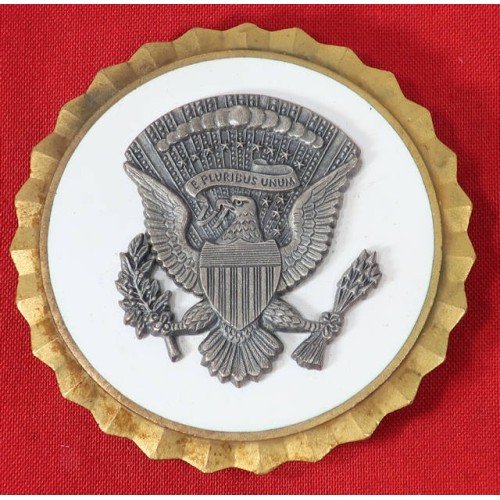 US401.)WHITE HOUSE MILITARY STAFF BADGE