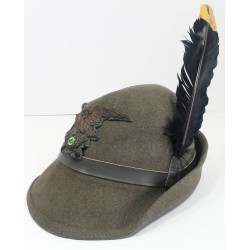 OC386.)WWII ITALIAN ARMY MOUNTAIN TROOPS FIELD CAP