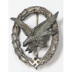 RD214.)LUFTWAFFE WIRELESS OPERATOR/AIR GUNNER'S BADGE