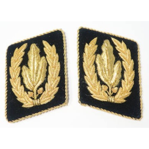RD361.)HJ REICHS LEADER'S COLLAR TABS
