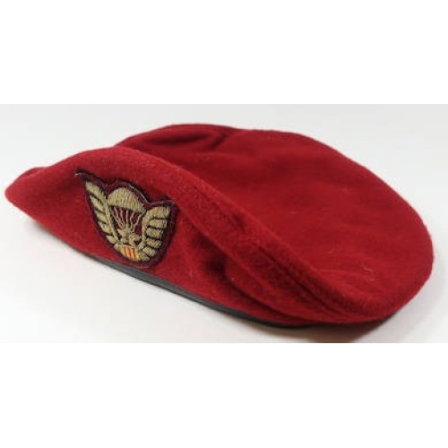OC439.)VIETNAM WAR SOUTH VIETNAM ARVN PARATROOPER'S BERET