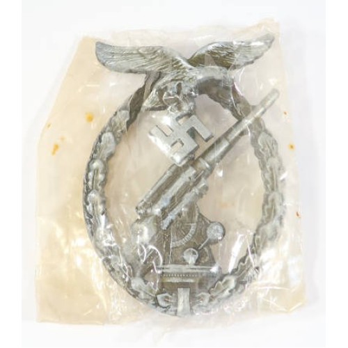 G537.)LUFTWAFFE FLAK BADGE, ORIGINAL GLASSINE ISSUE PACKET