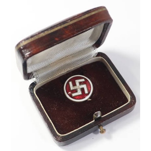G539.)CASED NSDPAP FOREIGNER'S PARTY BADGE