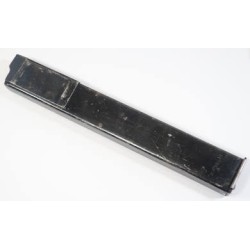 G535.)WWII GERMAN MP40 MAGAZINE