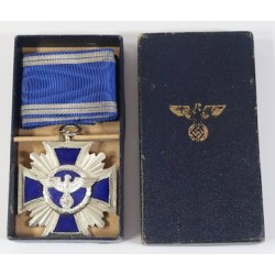G565.)BOXED NSDAP 15-YEAR LONG SERVICE CROSS IN SILVER