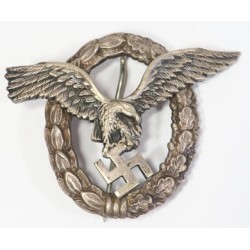 G559.)LUFTWAFFE PILOT'S BADGE