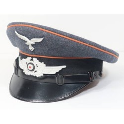 G532.)LUFTWAFFE SIGNALS ENLISTED RANKS VISOR CAP