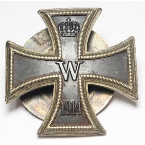 G569.)1914 IRON CROSS 1st CLASS; SCREW-BACK