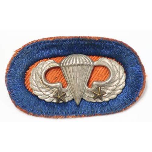 US583.)WORLD WAR TWO US ARMY PARATROOPER'S BADGE
