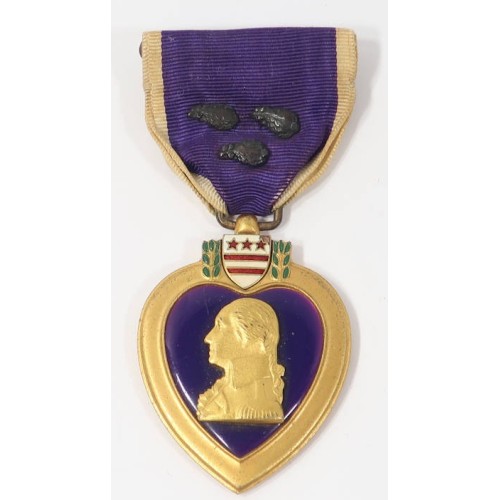 US588.)WWII PURPLE HEART MEDAL