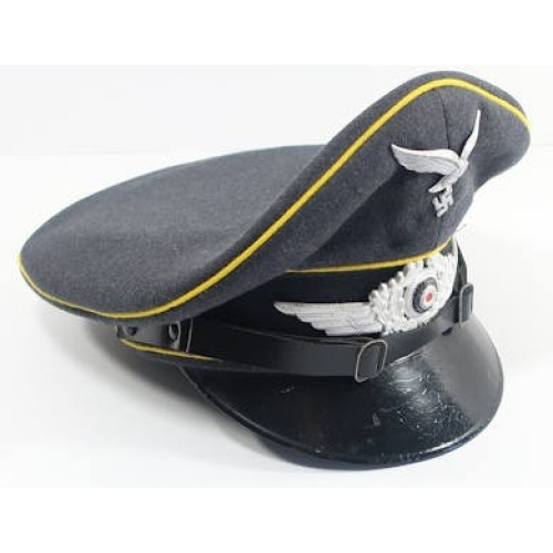 RD483.)LUFTWAFFE FLIGHT-PIPED ENLISTED RANKS VISOR CAP