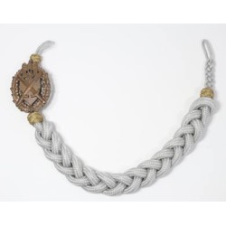 G668.)GERMAN ARMY MARKSMANSHIP CORD