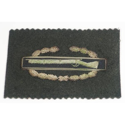 US694.)WWII COMBAT INFANTRY BADGE, BULLION WIRE EMBROIDERED 