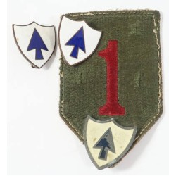 US685.)WWII US ARMY 1st INFANTRY DIVISION SLEEVE PATCH WITH 26th IR DI's