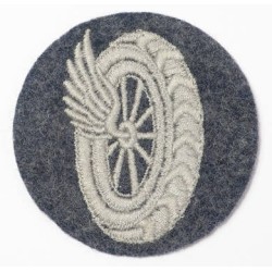 G710.)LUFTWAFFE QUALIFIED DRIVER'S SLEEVE PATCH