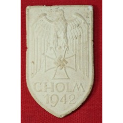G713.)CHOLM CAMPAIGN SHIELD IN PORCELAIN
