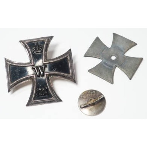 G717.)1914 IRON CROSS 1st CLASS; SCREW-BACK TYPE