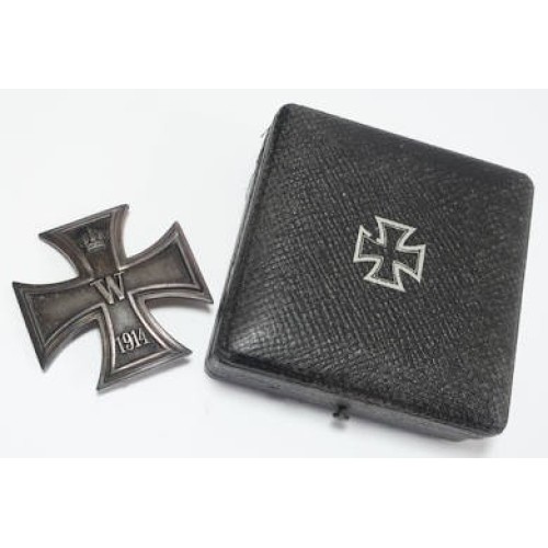 G741.)CASED, NAME-ENGRAVED, 1914 IRON CROSS 1st CLASS