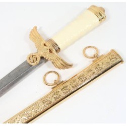 RD612.)3rd RCH GERMAN PHOTOTYPE DRESS DAGGER AND PRESENTATION CASE