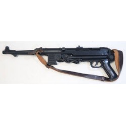 RD615.)GERMAN WWII MP40, OLD REPLICA 'NON-GUN'