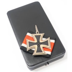 RD784.)CASED 1939 KNIGHT'S CROSS