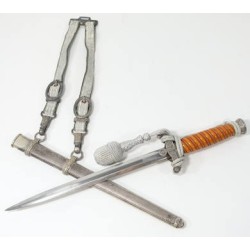 G793.)GERMAN ARMY OFFICER'S DAGGER
