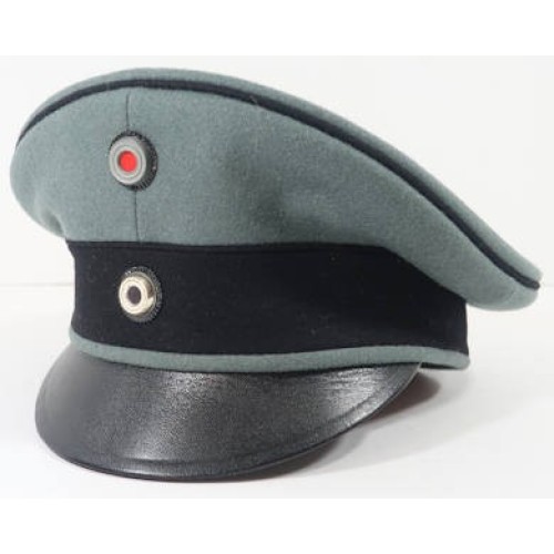 RD749.)IMPERIAL PRUSSIAN OFFICER'S CRUSHER CAP