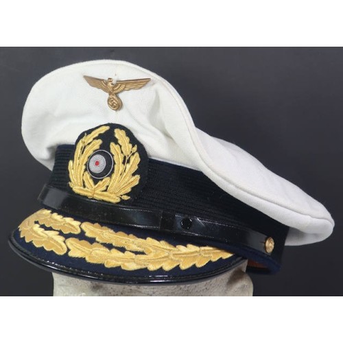 RD924.)KRIEGSMARINE ADMIRAL'S VISOR CAP