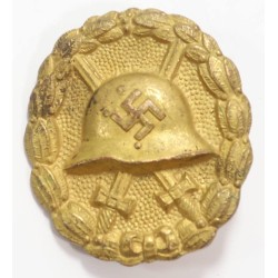 RD927.)1936 SPANISH TYPE WOUND BADGE IN GOLD