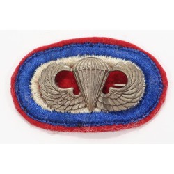 US123.)WWII US ARMY AIRBORNE WING ON HQ Co OVAL