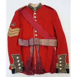 OC114.)BRITISH GRENADIER GUARDS COLOR SERGEANT'S UNIFORM