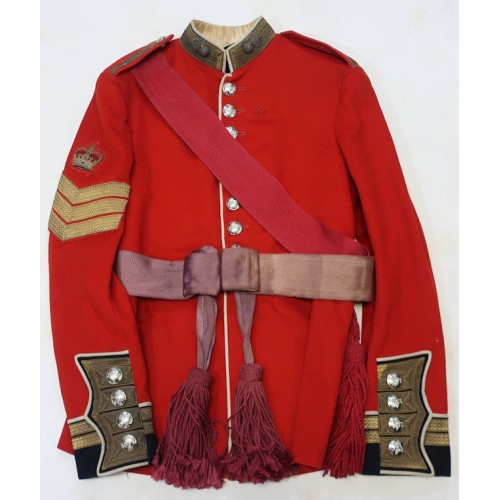 OC114.)BRITISH GRENADIER GUARDS COLOR SERGEANT'S UNIFORM