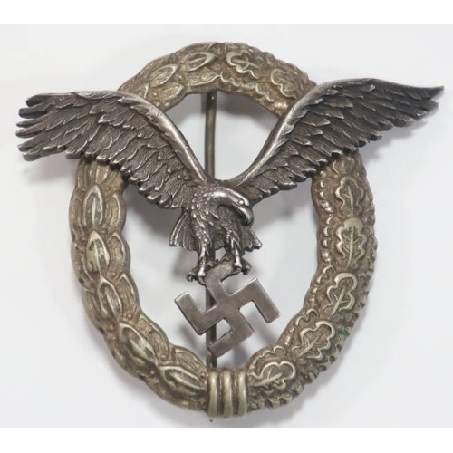 RD586.)LUFTWAFFE PILOT'S BADGE, NAME ENGRAVED