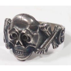 RD589.)WAFFEN-SS TOTENKOPF SILVER RING