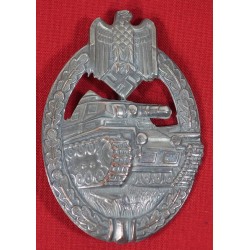 RD591.)PANZER ASSAULT BADGE IN SILVER