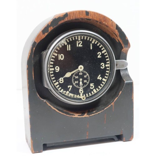 G549.)LUFTWAFFE CLOCK