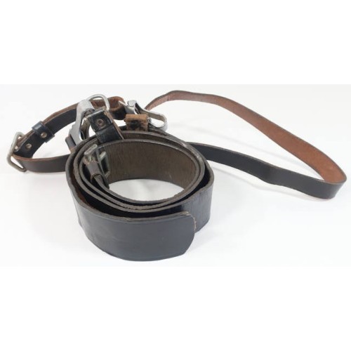 G560.)SS OFFICER'S BLACK SERVICE BELT AND CROSS STRAP