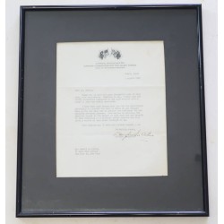US635.)FRAMED GENERAL OF THE ARMY DOUGLAS MACARTHER TYPED LETTER