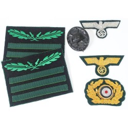 RD664.)LOT OF THREE (3) OLD REPRODUCITON INSIGNIA