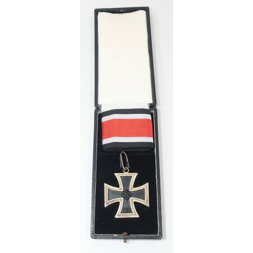 RD670.)CASED 1939 KNIGHT'S CROSS