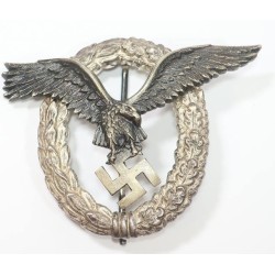 RD682.)LUFTWAFFE PILOT'S BADGE 