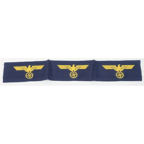G825.)KRIEGSMARINE ENLISTED RANKS BREAST EAGLES, STRIP OF THREE