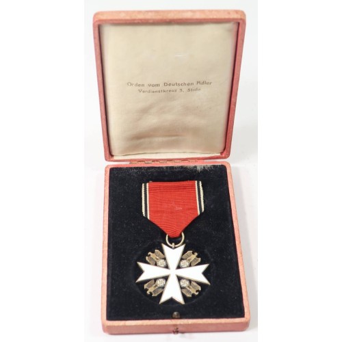 G788.)CASED EAGLE ORDER SERVICE CROSS 3rd CLASS WITHOUT SWORDS