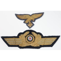 RD869.)LUFTWAFFE GENERAL OFFICER'S VISOR CAP EAGLE/WREATH SET