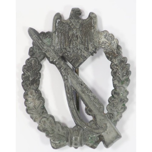 RD880.)INFANTRY ASSAULT BADGE IN SILVER