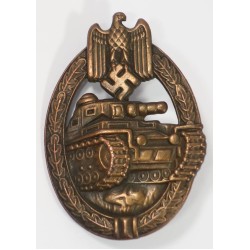 RD876.)PANZER ASSAULT BADGE IN BRONZE